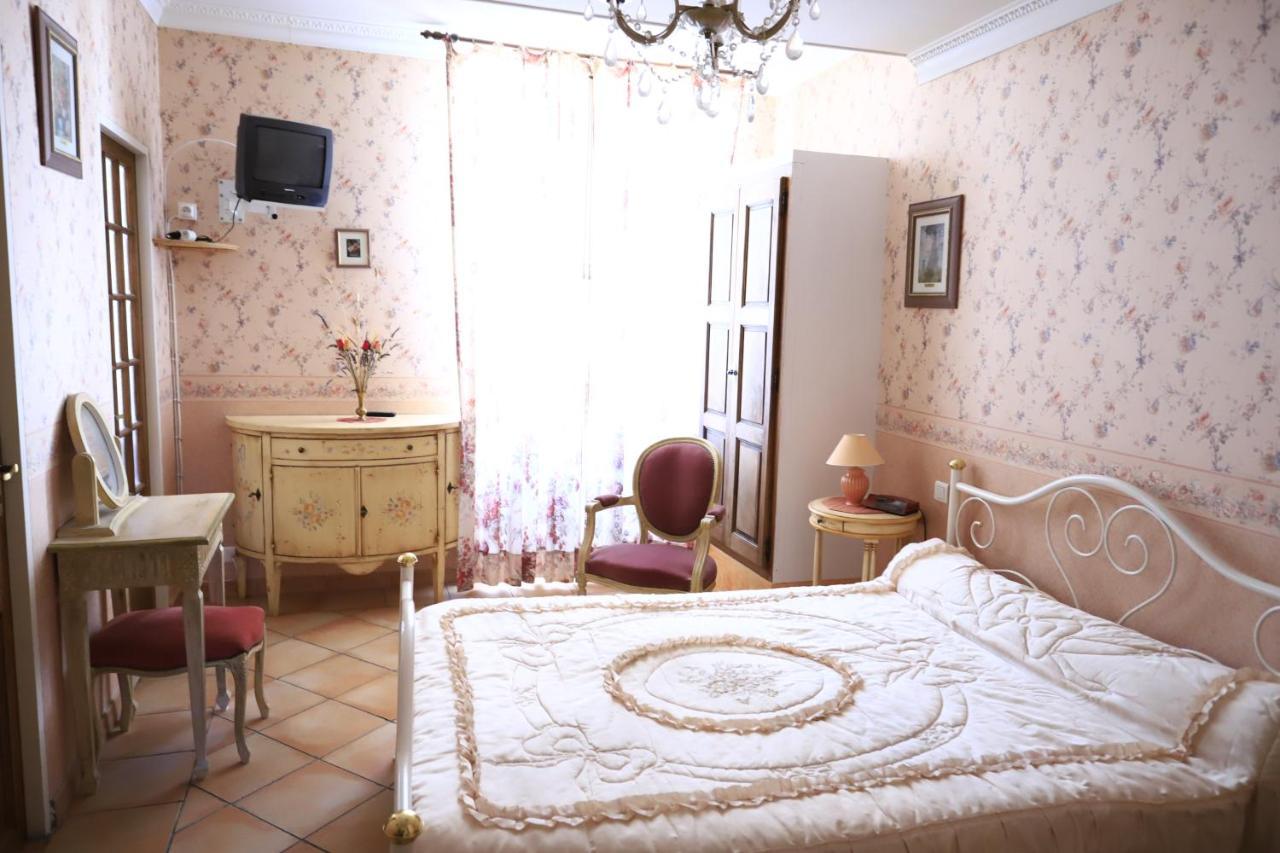 Le Baldaquin Bed & Breakfast Moustiers-Sainte-Marie Dış mekan fotoğraf